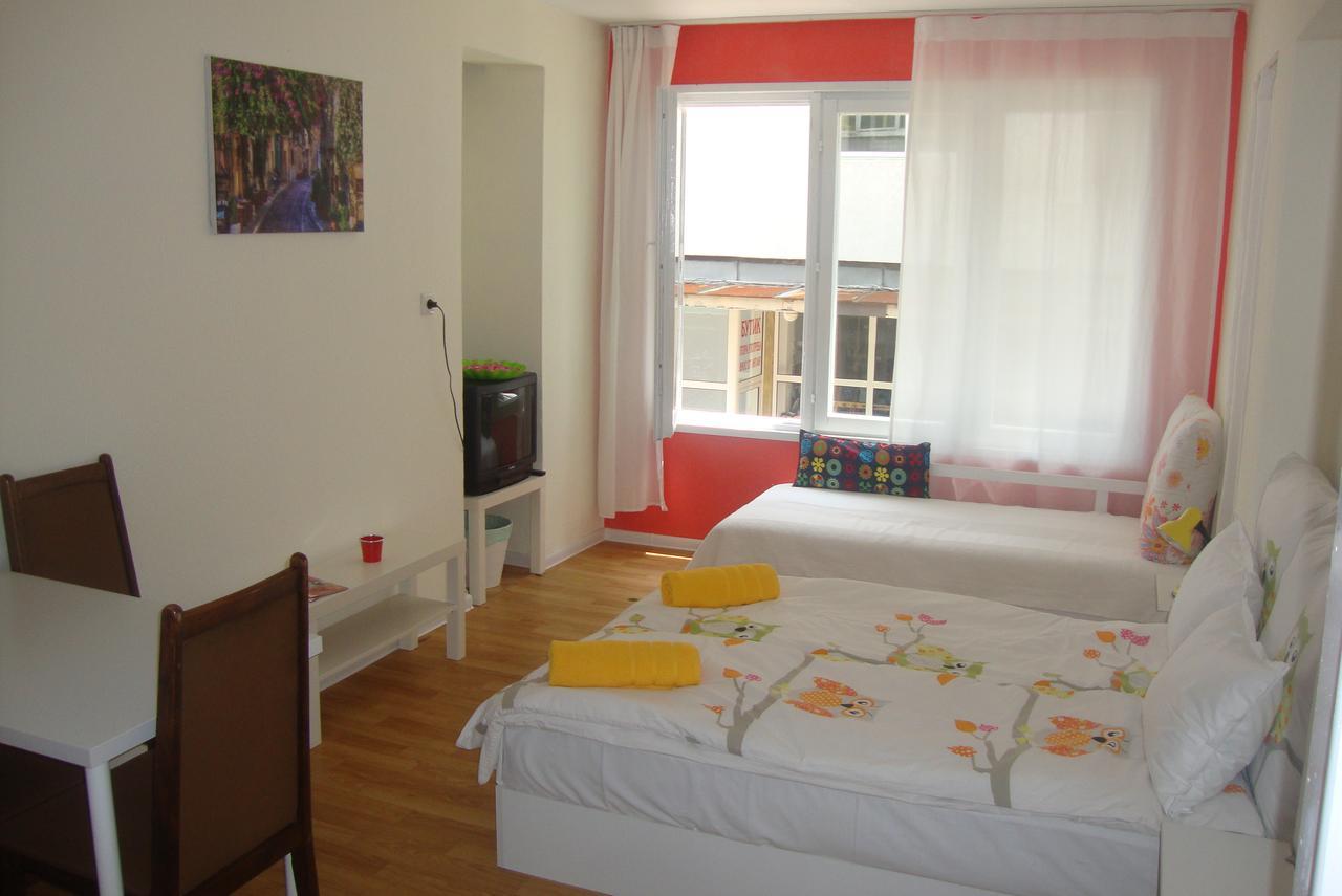 Guest Rooms Colours Kazanlŭk 외부 사진
